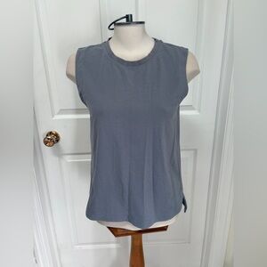 Athleta Seasoft Tank Top Size medium Sleeveless Shirt